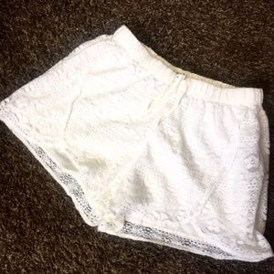 🖤Hollister Lace Shorts🖤